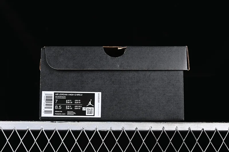 All categories Air Jordan Jordan series basketball shoes Air Jordan 1 High L version Air Jordan 1 High Golf AJ1 Joe 1 golf joint silver high-top basketball shoes FD6815-001